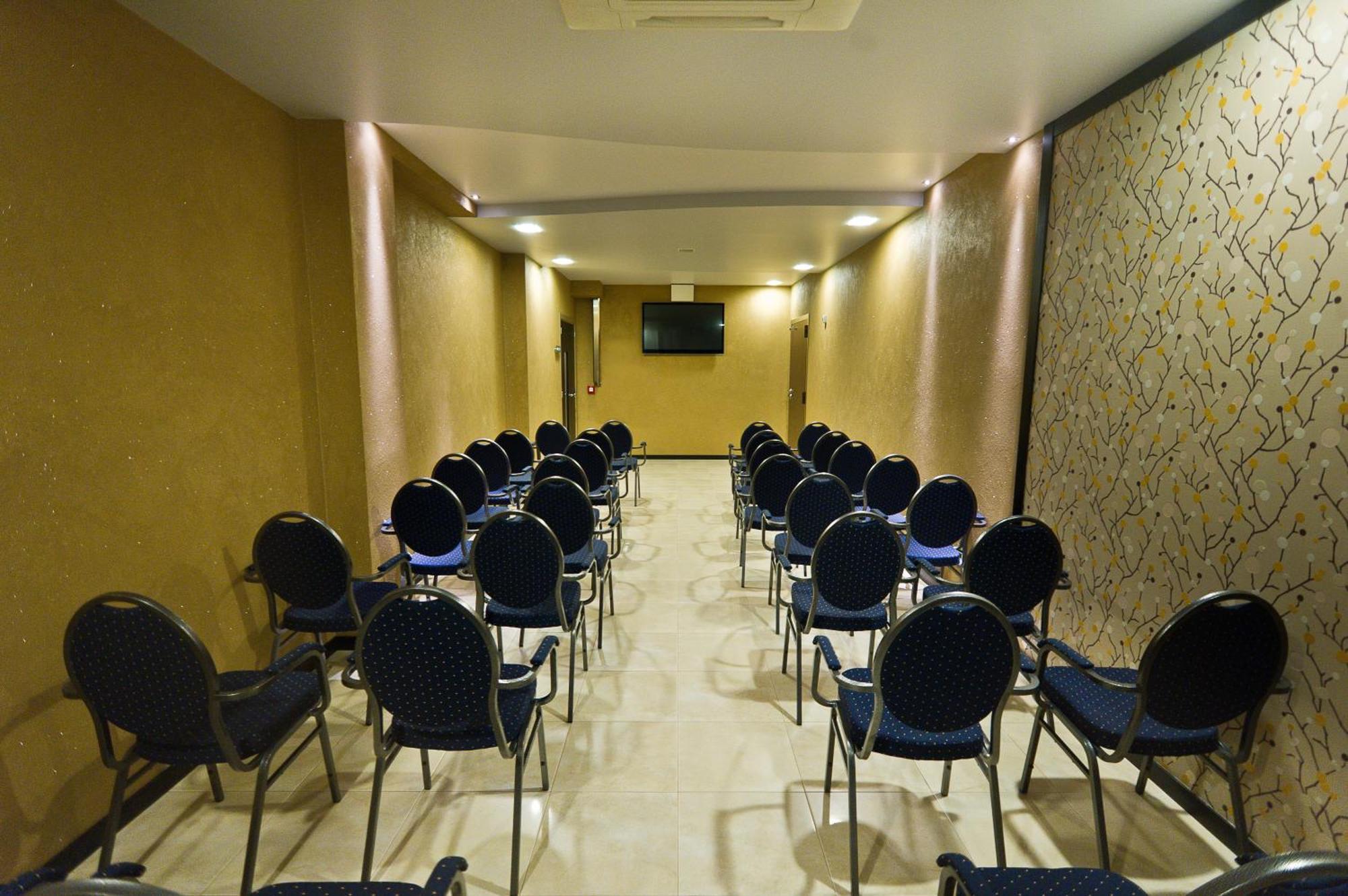Melqart Hotel شاكا المظهر الخارجي الصورة